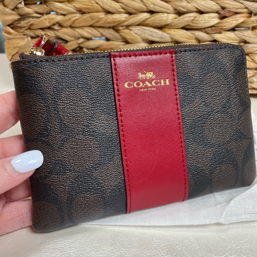 ‼️SPRING SALE Coach NWT Signature Brown and Red Wristlet - Picture 6 of 11